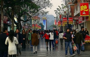 china travel tourists shopping guilin